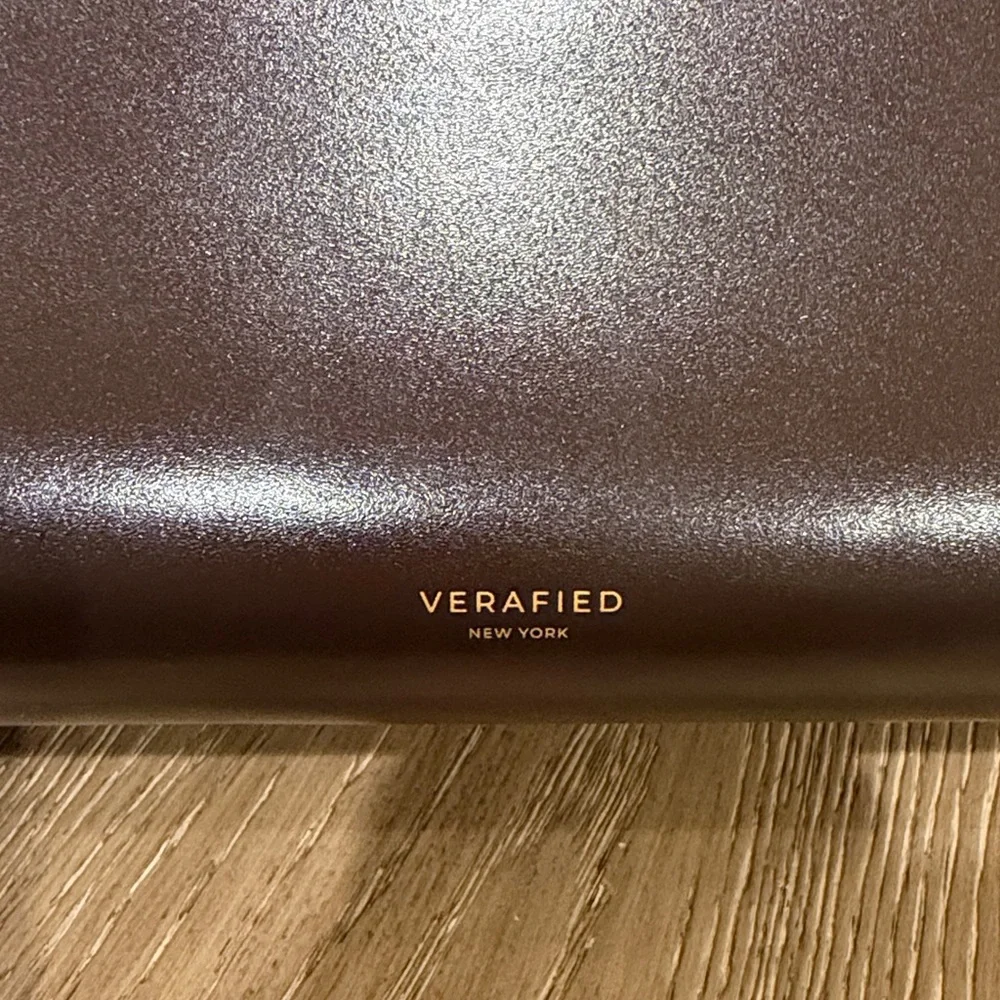 Verafied Chocolate Eclair Bag 3-in-1 Clutch, Shoulder Bag, Top Handle Bag - Picture 6 of 7